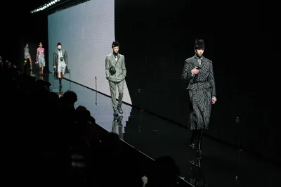 Look 11